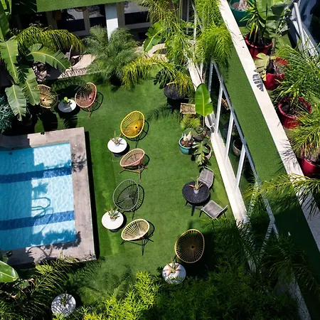 Chic&basic Gravity Hotel 4*