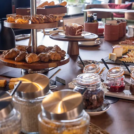 Chic&basic Gravity Отель 4*