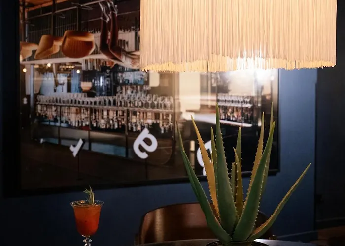 Chic&basic Gravity 4* Oporto