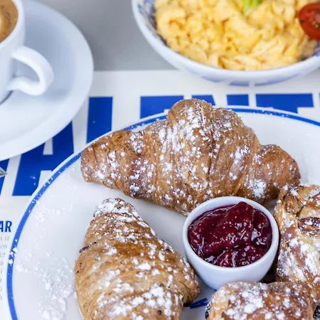 Chic&basic Gravity Szálloda 4*