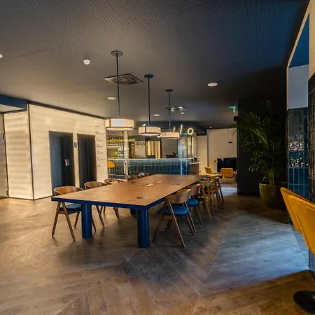 Chic&basic Gravity 호텔 4*