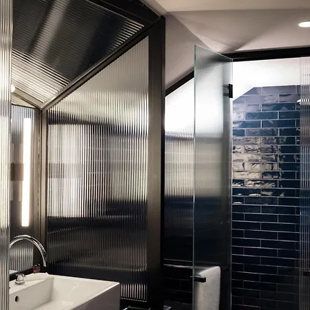 Chic&basic Gravity Porto