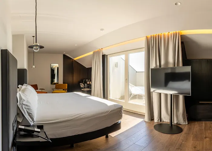 Chic&basic Gravity 4* Oporto