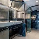 Chic&basic Gravity Hotel 4*
