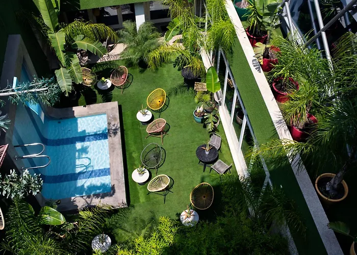 Chic&basic Gravity Hotel 4*